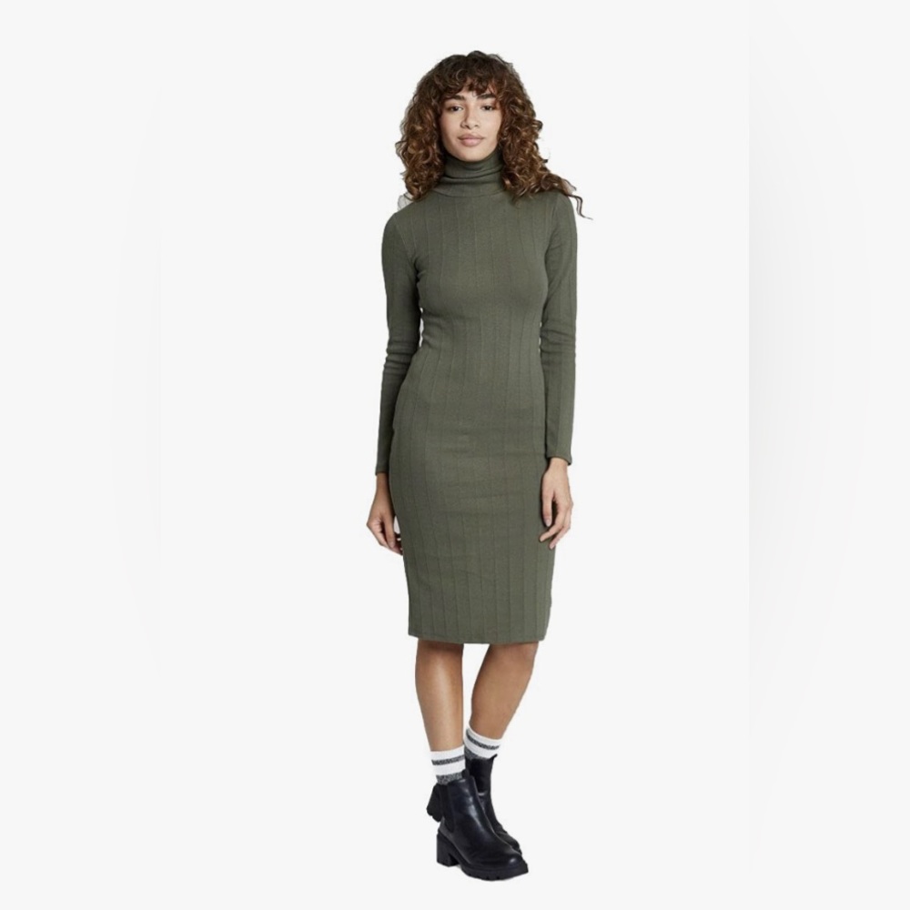 Wild & Fable women’s long sleeve knit dress olive green